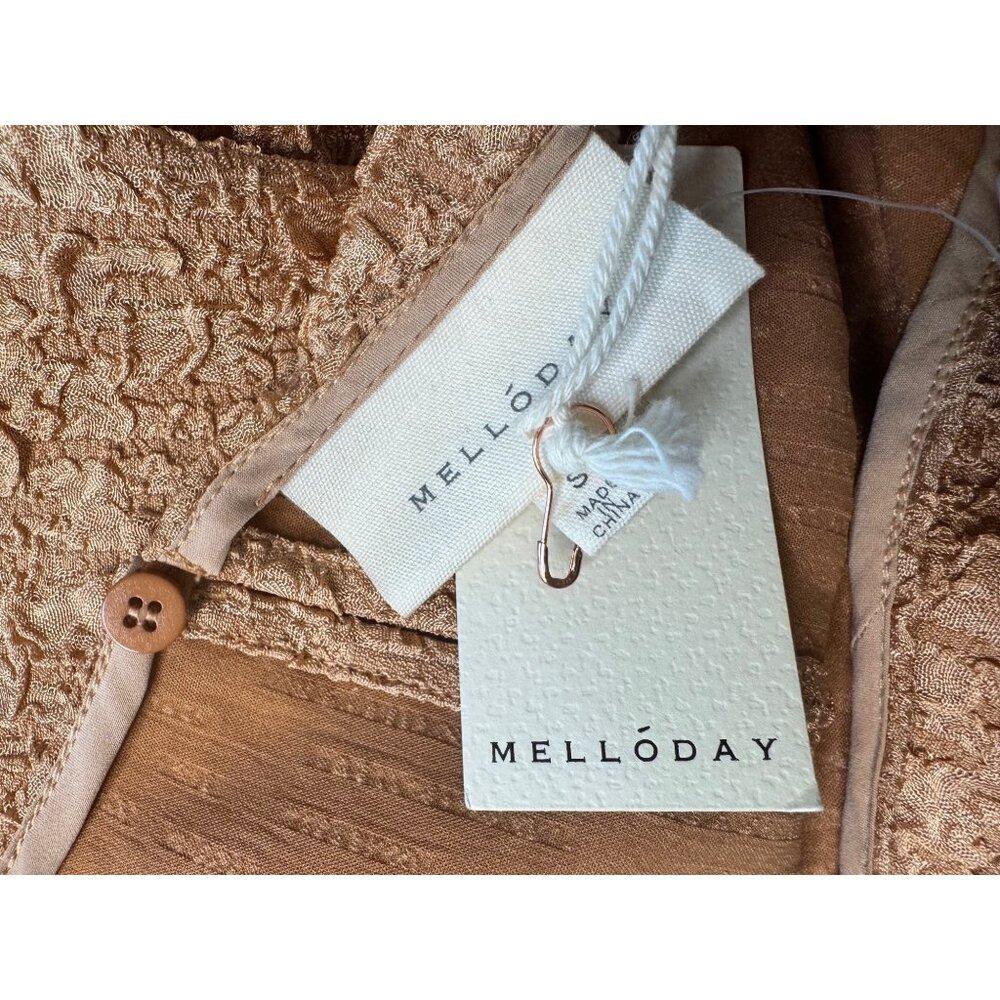 Melloday Clothing Textured Peachy Brown Size Small Blouse NWT $52 - Picture 3 of 7